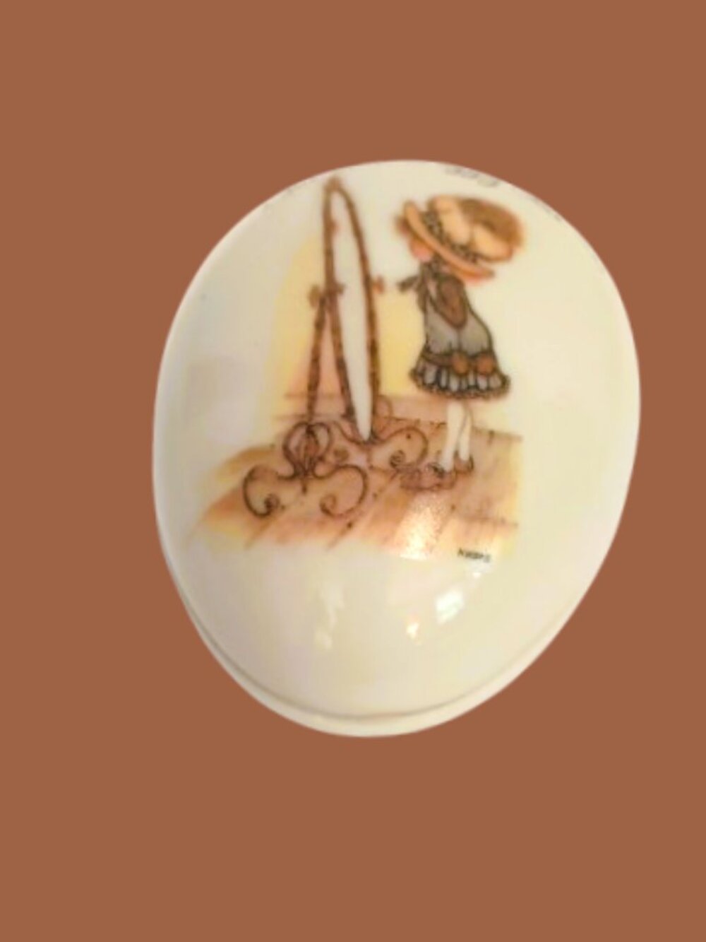 Vtg Porcelain Holly Hobbie Trinket Box Oval "Put on a Happy Face"